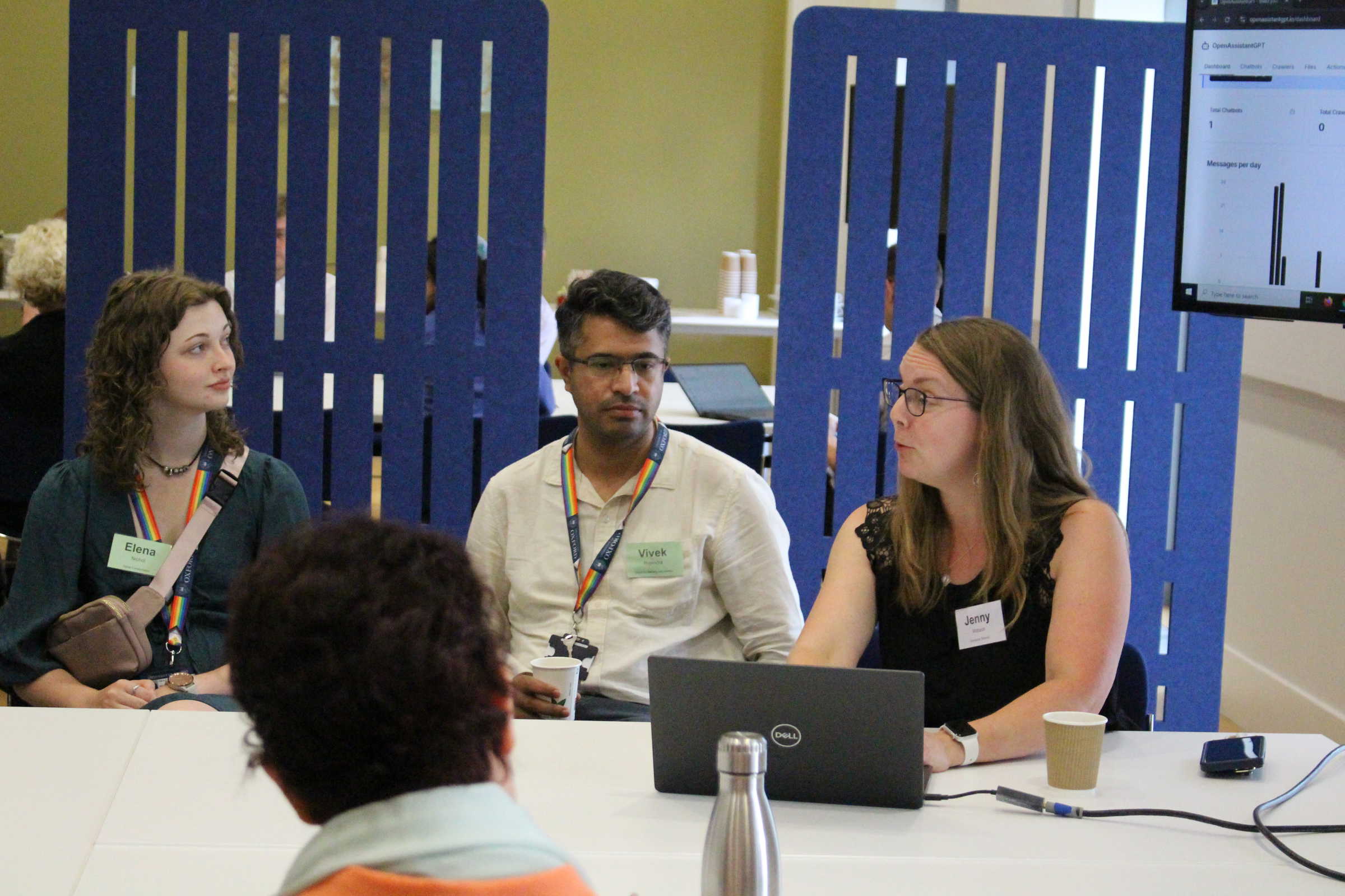 Roundtable discussion for the CompSci Course Bot